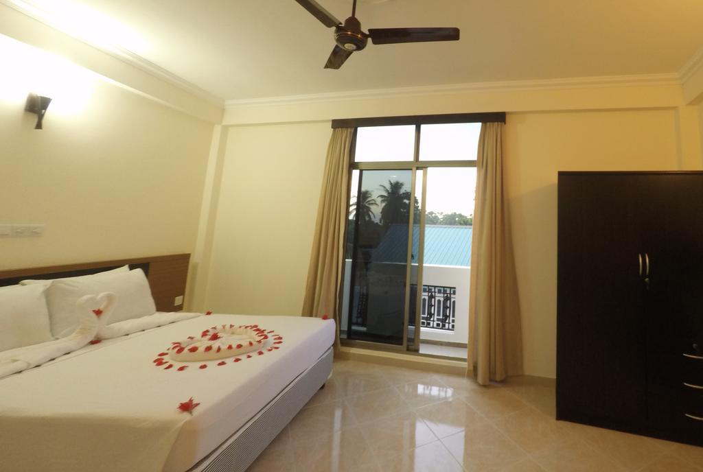 Smera Grand Maamigili Exterior foto